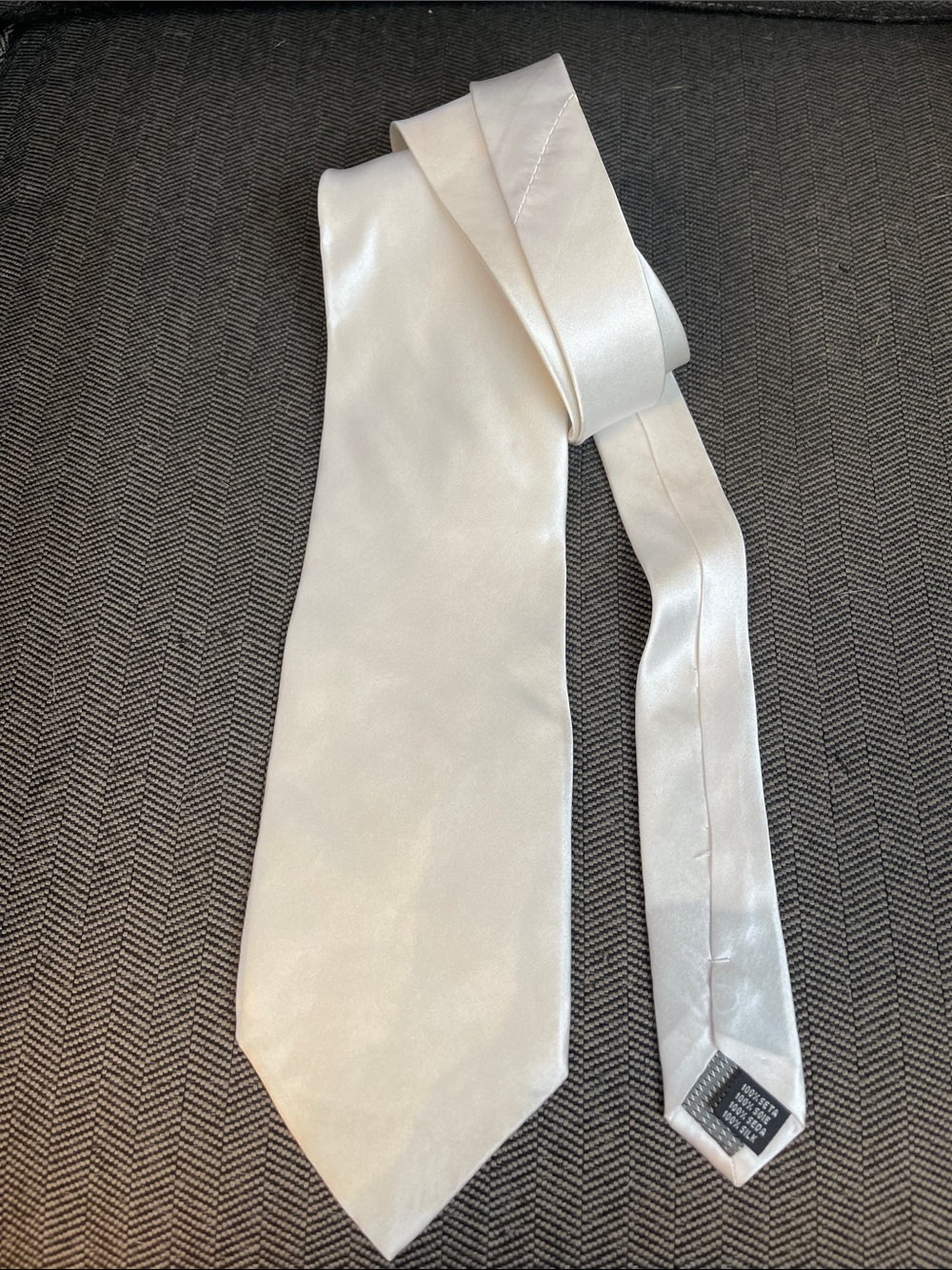 Men's Satin Tie in Ivory White - Classic Formal Style
